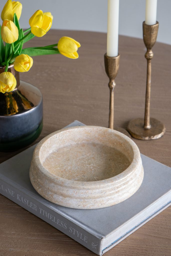Rounded Ribbed Deco Bowl