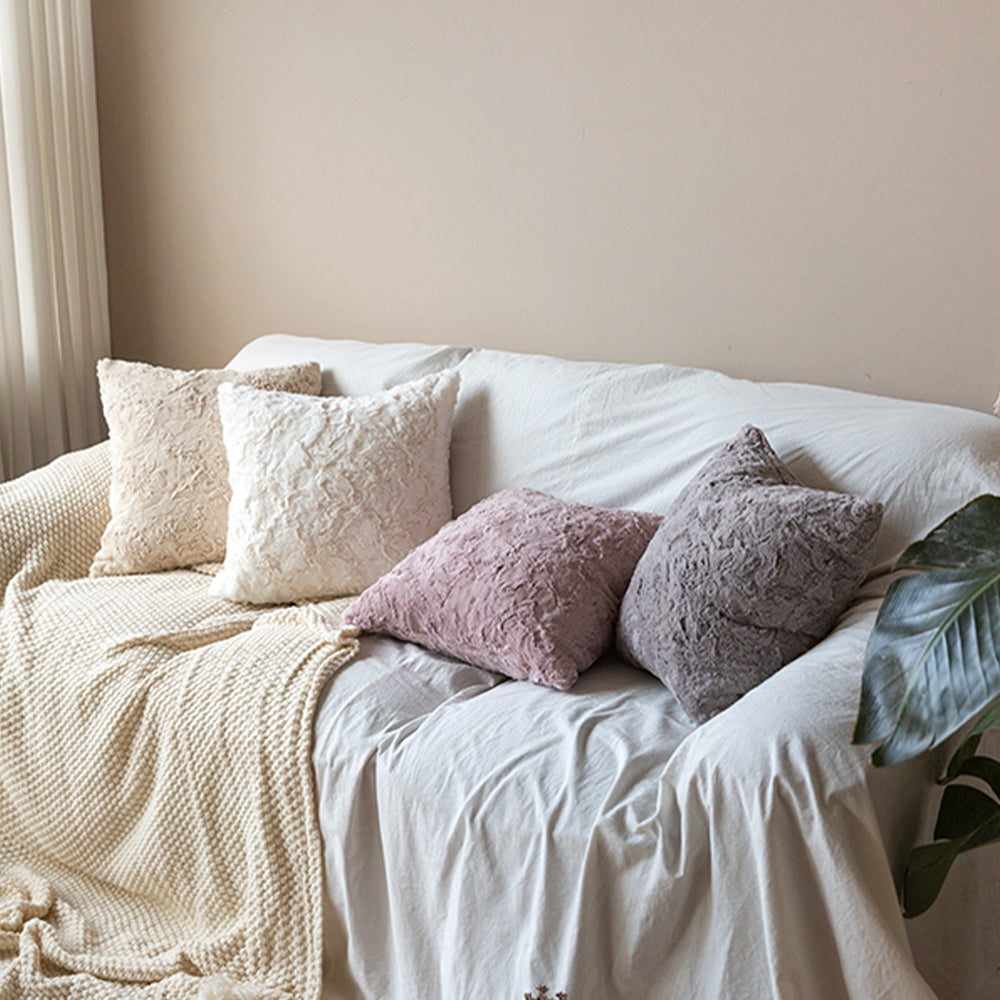 4-Piece Coordinated Pillow Bundle with Inserts – well mixed miss and match reversible sides furry throw pillows and 450g inserts 18"x18" square